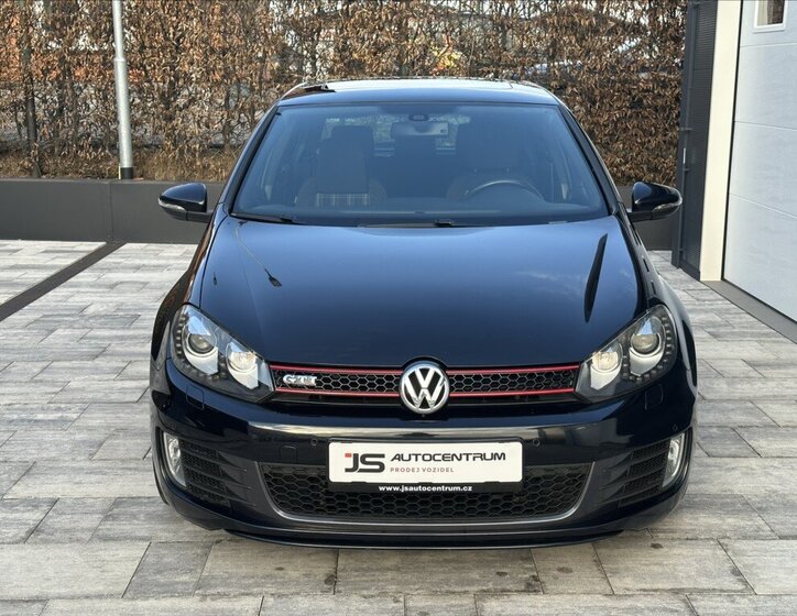 Volkswagen Golf Hatchback 2,0 l 155 kw