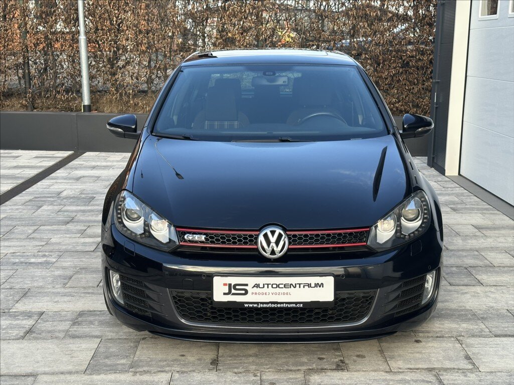 Volkswagen Golf Hatchback 2,0 l 155 kw