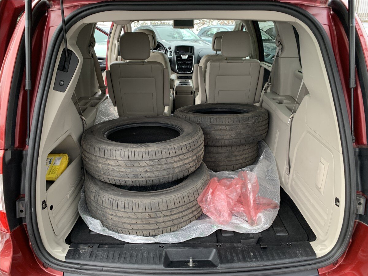 Chrysler Town & Country VAN-Minibus 3,6 l 211 kw