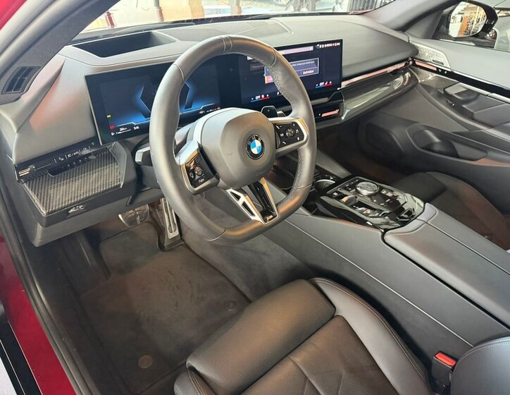 BMW Řada 5 Sedan / Limuzína 3,0 l 210 kw