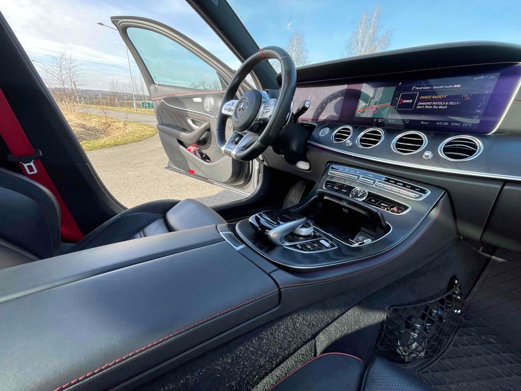 Mercedes-Benz Třídy E