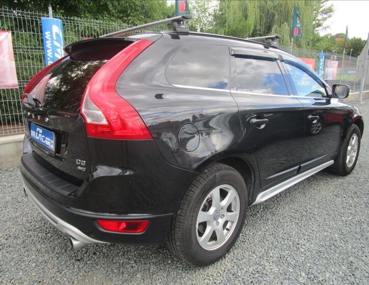 Volvo XC60 4