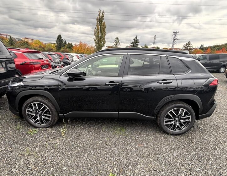 Toyota Corolla Cross SUV 1,8 l 103 kw