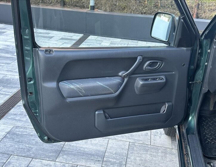 Suzuki Jimny Ostatní 1,3 l 60 kw