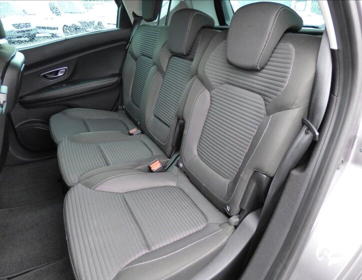 Renault Scénic MPV 1,5 l 81 kw