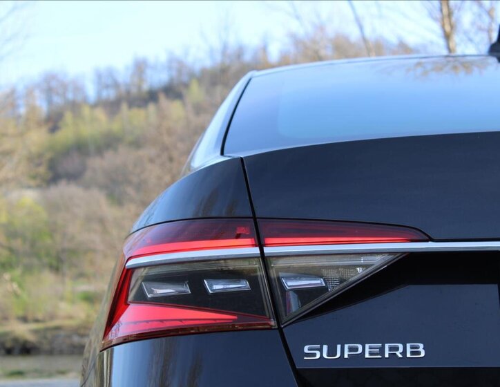 Škoda Superb Sedan / Limuzína 2,0 l 147 kw