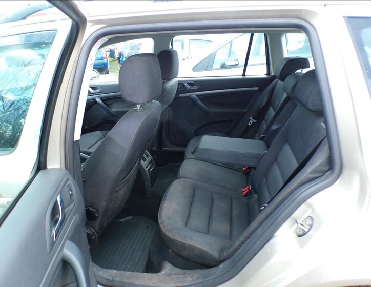 Škoda Octavia Kombi 2,0 l 103 kw