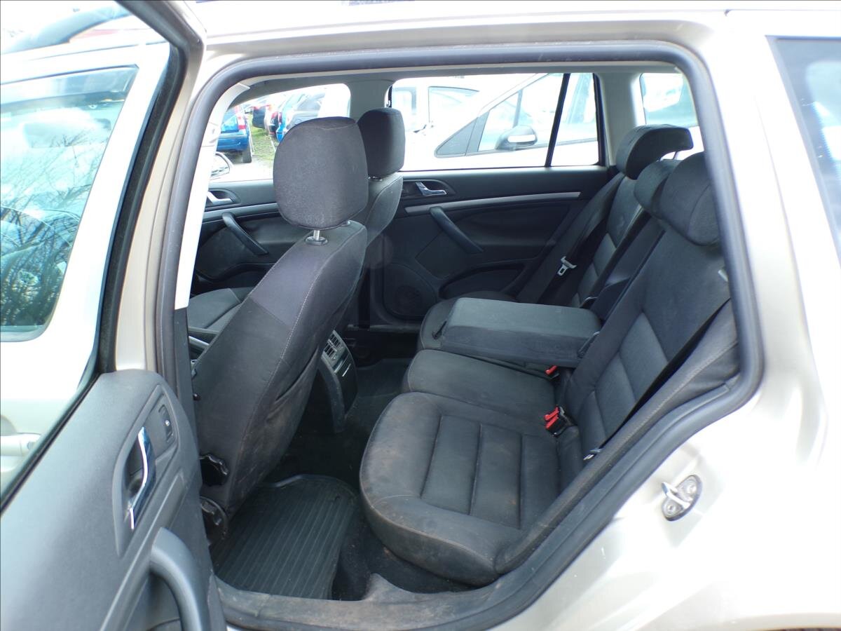 Škoda Octavia Kombi 2,0 l 103 kw