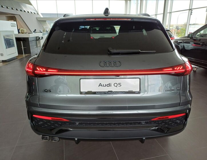 Audi Q5 6