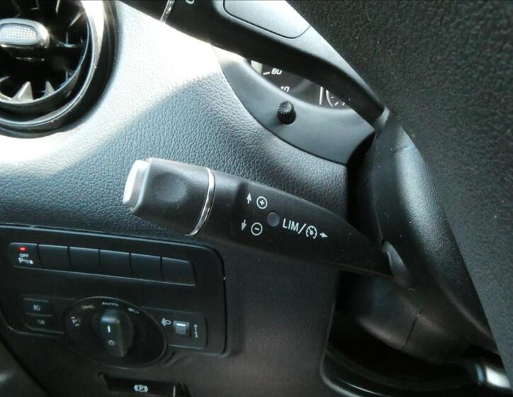 Mercedes-Benz Vito 30