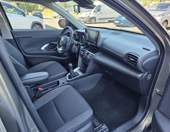 Toyota Yaris Cross 11