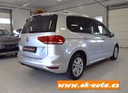 Volkswagen Touran 7