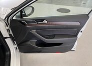 Volkswagen Passat Sedan 2,0 l 176 kw