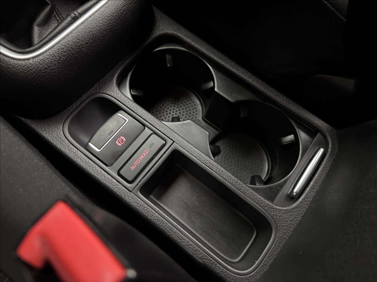 Volkswagen Tiguan SUV / Terénní 2,0 l 110 kw