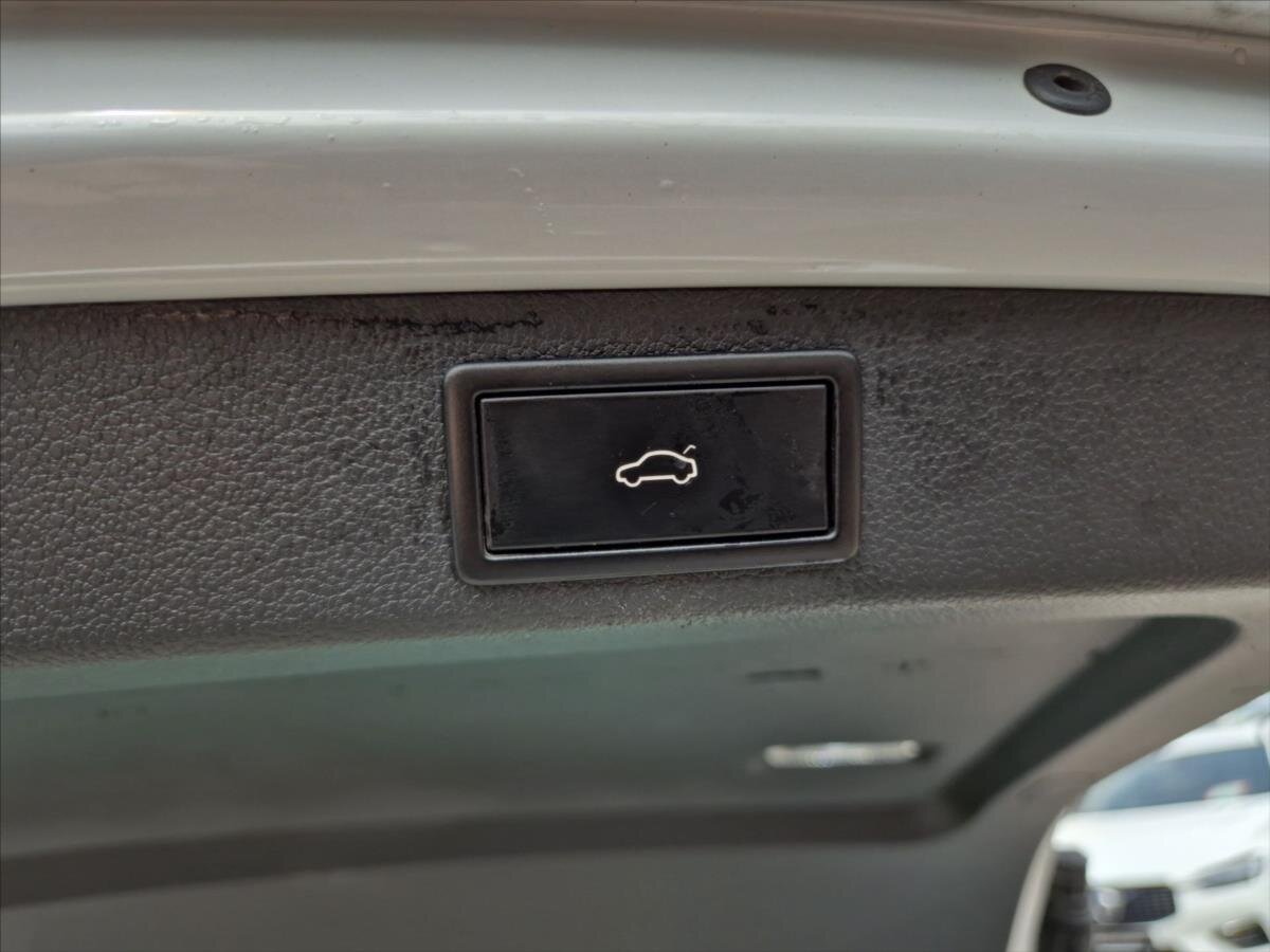 Škoda Superb Kombi 2,0 l 140 kw