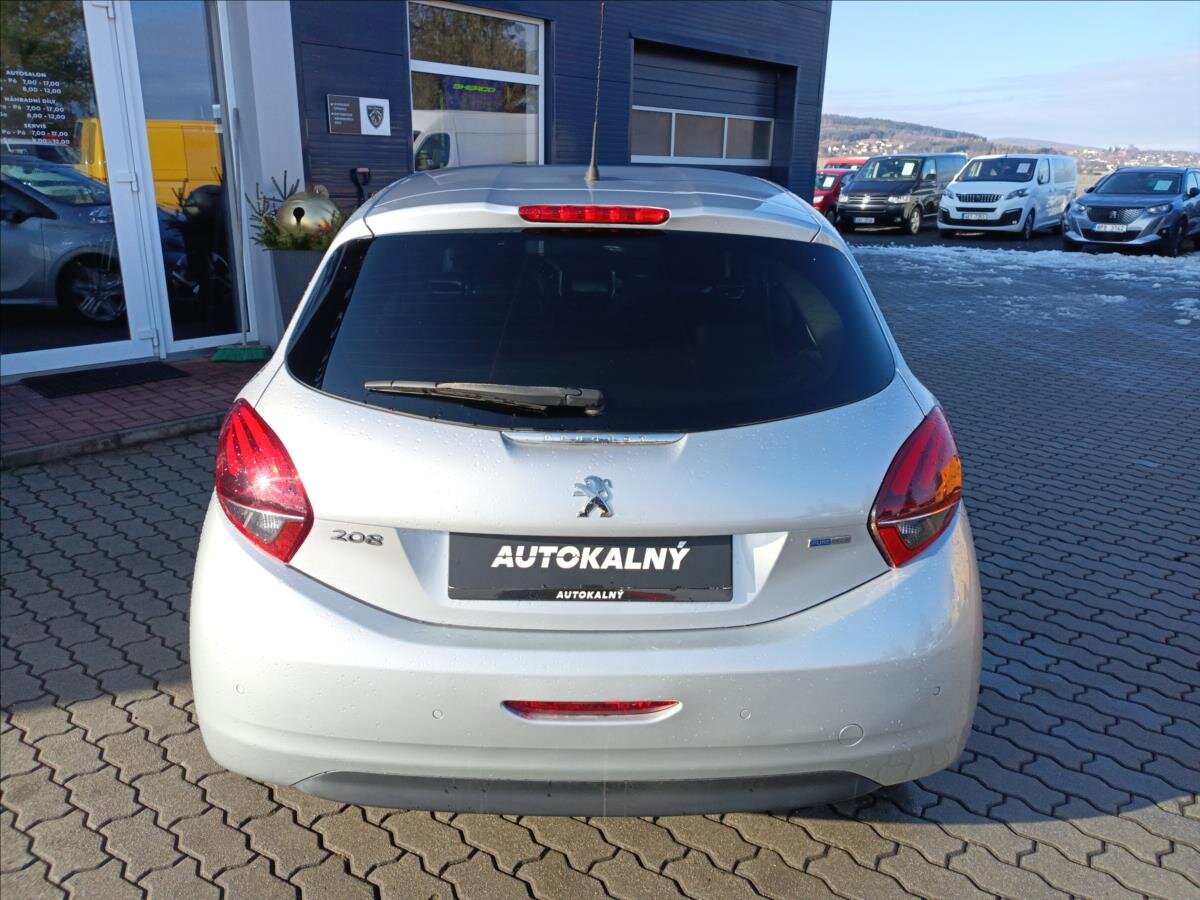 Peugeot 208 Hatchback 1,2 l 60 kw