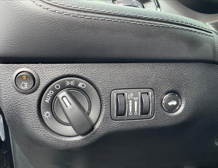 Dodge Challenger Kupé 6,4 l 362 kw