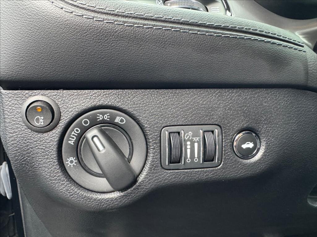 Dodge Challenger Kupé 6,4 l 362 kw