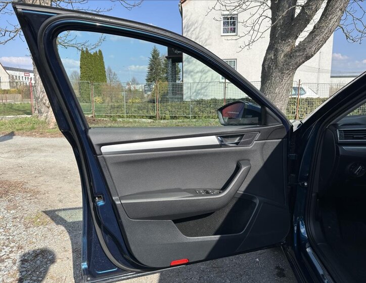 Škoda Superb Kombi 2,0 l 110 kw