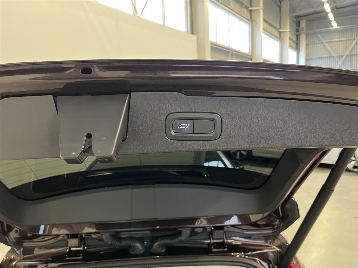 Volvo V60 Kombi 2,0 l 184 kw