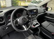 Mercedes-Benz Vito 9