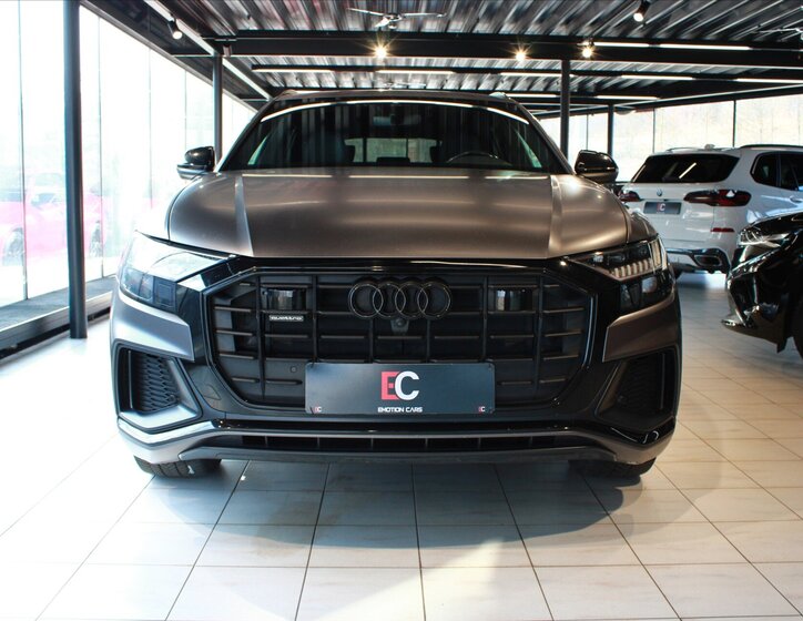 Audi Q8 SUV 3,0 l 210 kw