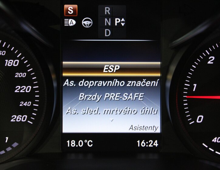 Mercedes-Benz Třídy C Kupé 2,1 l 150 kw