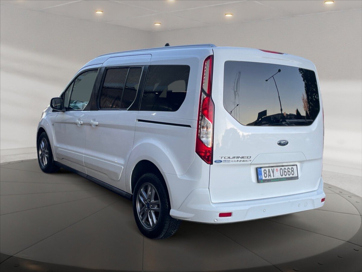 Ford Tourneo
