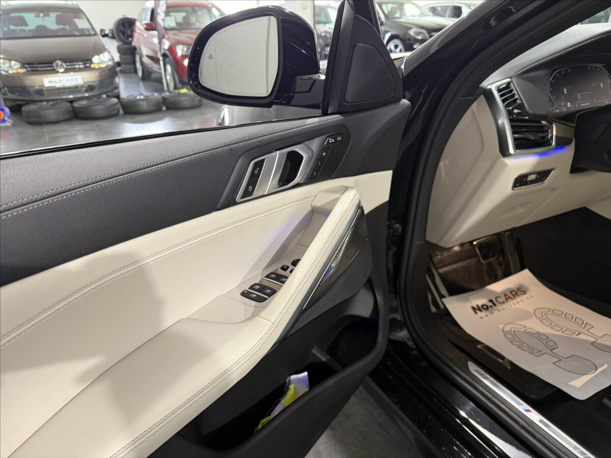 BMW X6 Sedan / Limuzína 3,0 l 250 kw