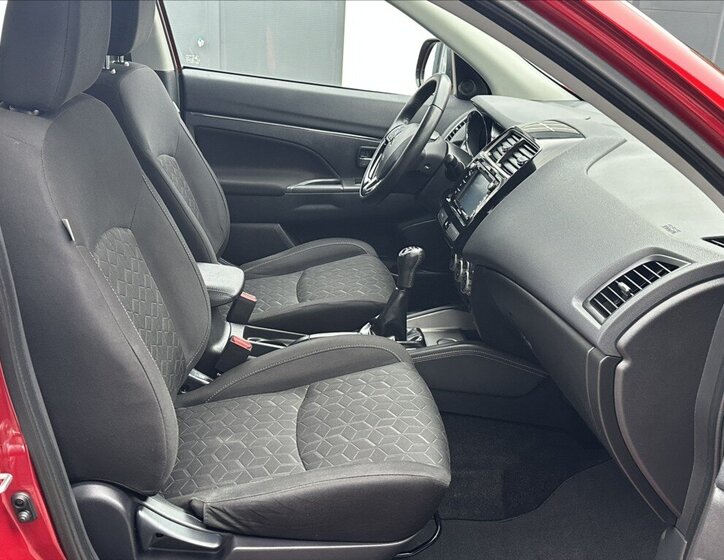 Mitsubishi ASX SUV / Terénní 2,0 l 110 kw