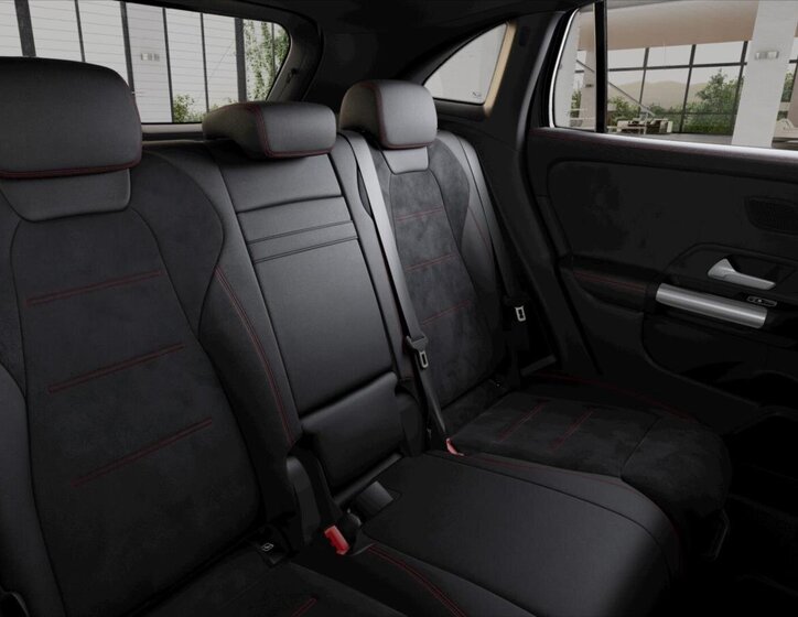 Mercedes-Benz GLA SUV 1,3 l 120 kw