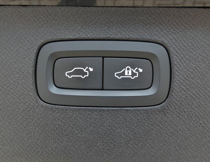 Volvo XC90 SUV / Terénní 2,0 l 173 kw