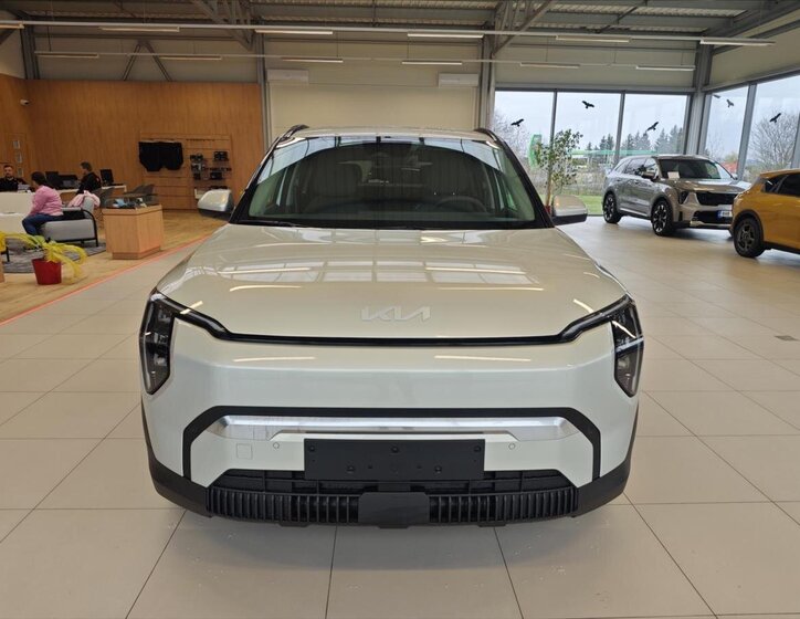 KIA EV3 SUV / Terénní 0,0 150 kw
