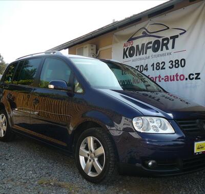 Volkswagen Touran 1