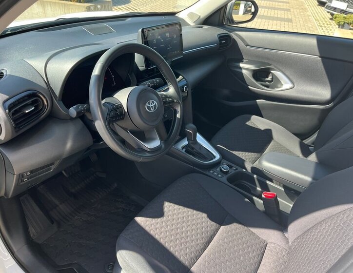 Toyota Yaris Cross SUV / Terénní 1,5 l 68 kw