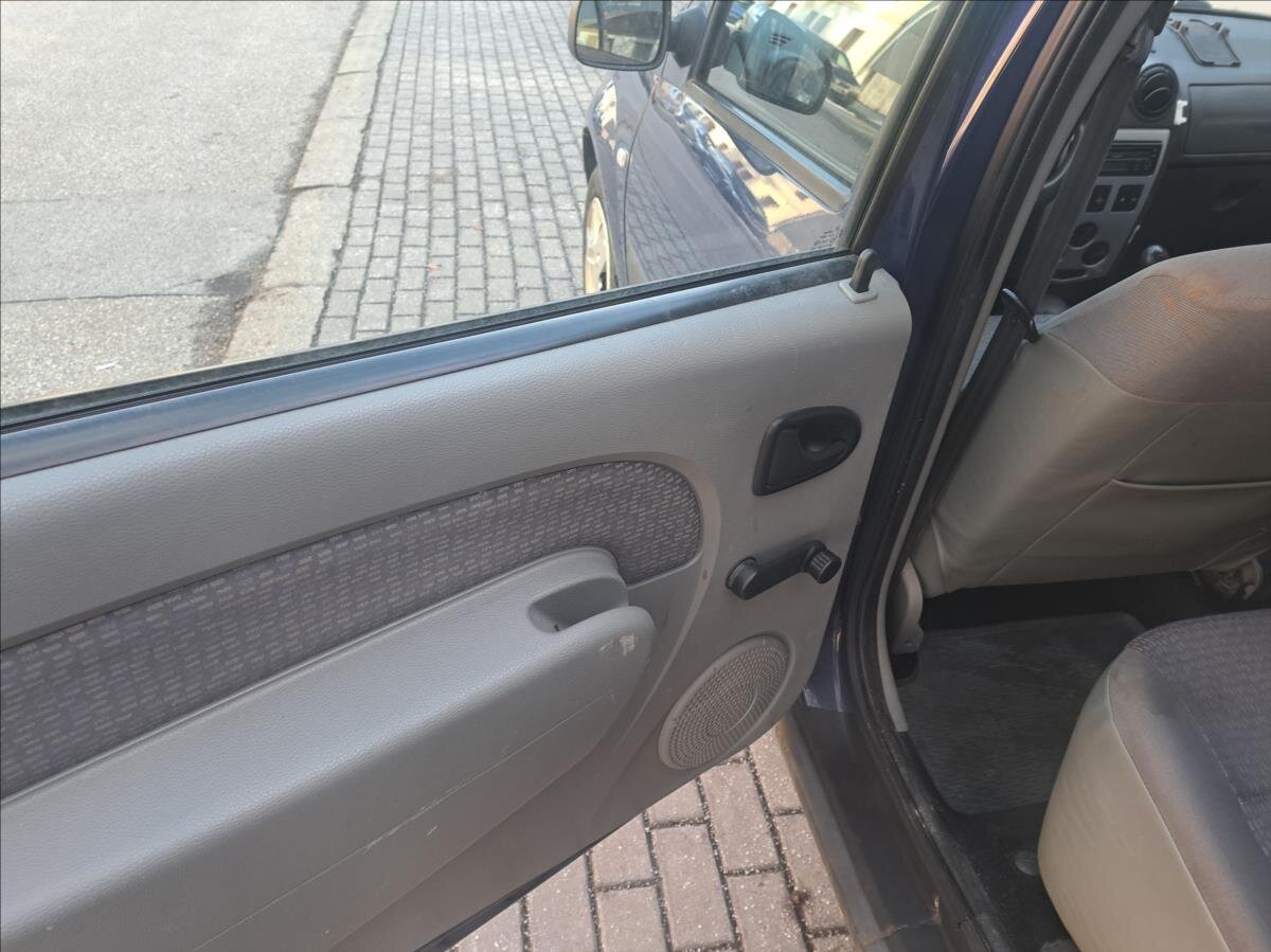 Dacia Logan Kombi 1,6 l 64 kw