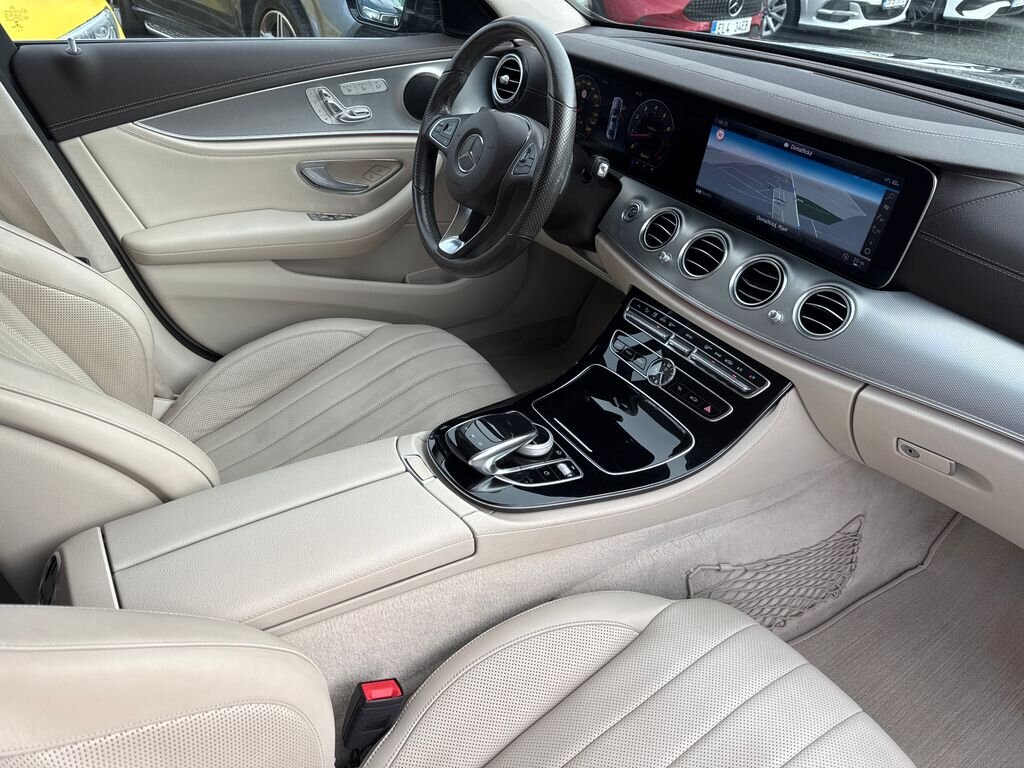 Mercedes-Benz Třídy E Sedan / Limuzína 3,5 l 245 kw