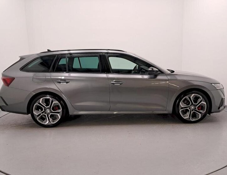 Škoda Octavia Kombi 2,0 l 180 kw