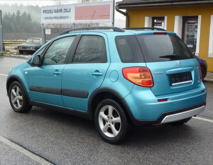 Suzuki SX4 Hatchback 1,9 l 88 kw