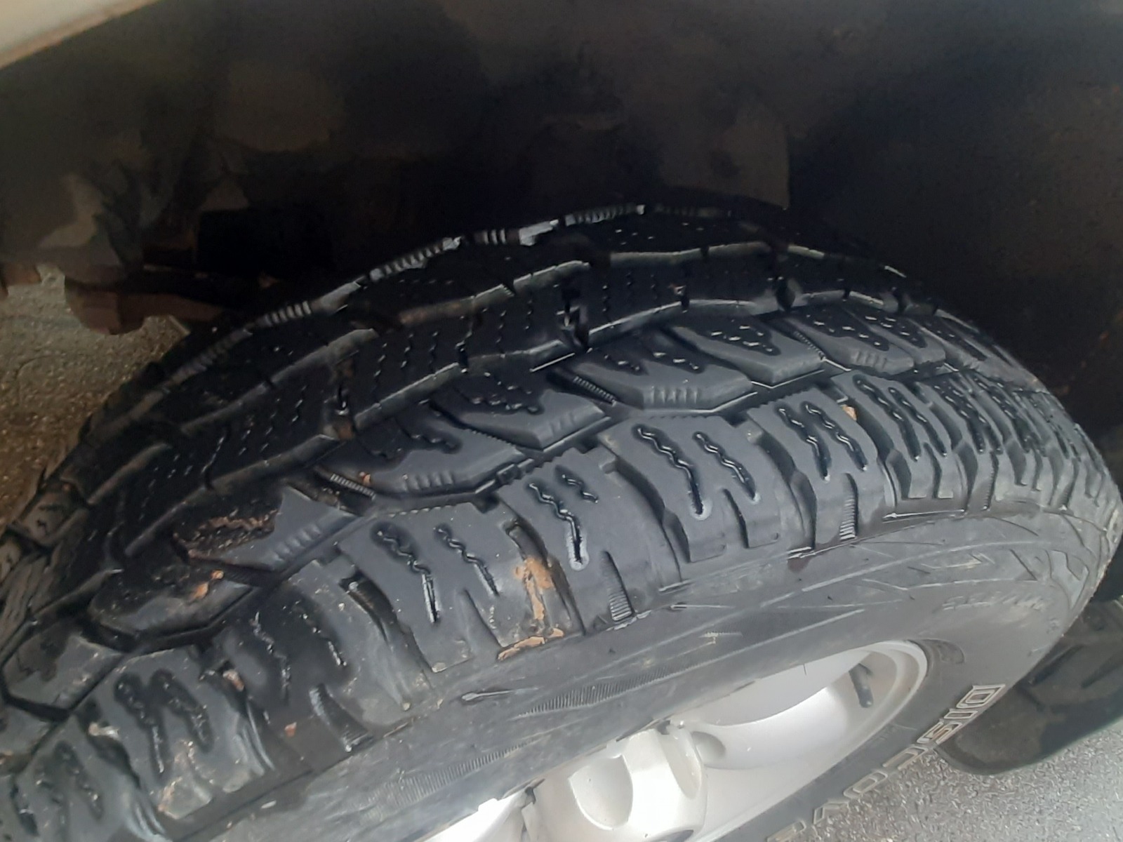 Nissan Terrano II 11