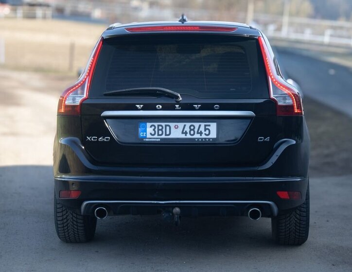 Volvo XC60 SUV / Terénní 2,0 l 140 kw