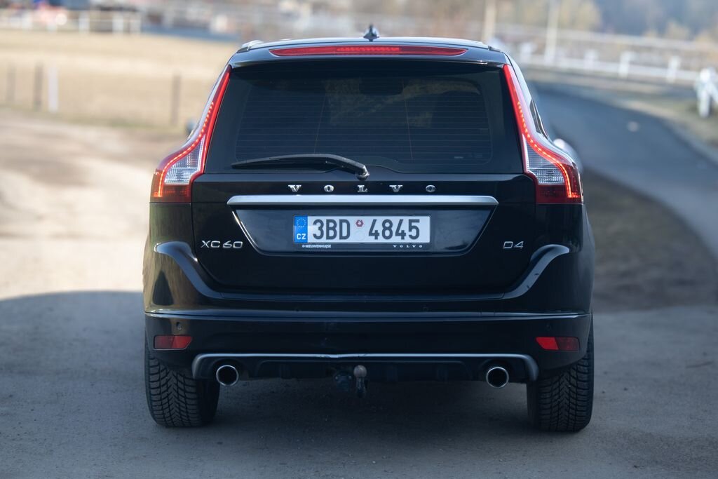 Volvo XC60 SUV / Terénní 2,0 l 140 kw