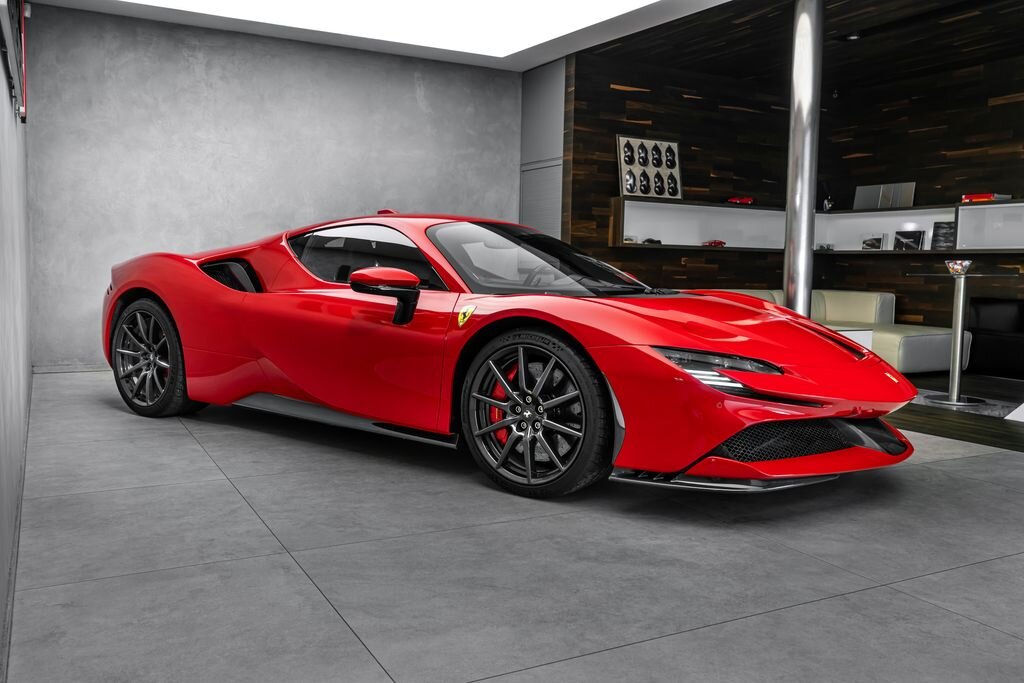 Ferrari SF90 Kupé 4,0 l 574 kw