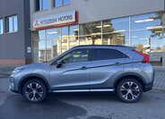 Mitsubishi Eclipse Cross 8