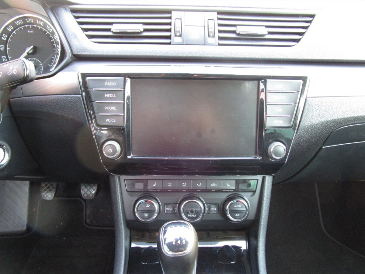 Škoda Superb Sedan / Limuzína 2,0 l 110 kw