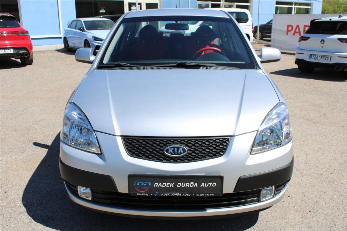 KIA Rio Sedan / Limuzína 1,4 l 71 kw