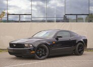 Ford Mustang 4