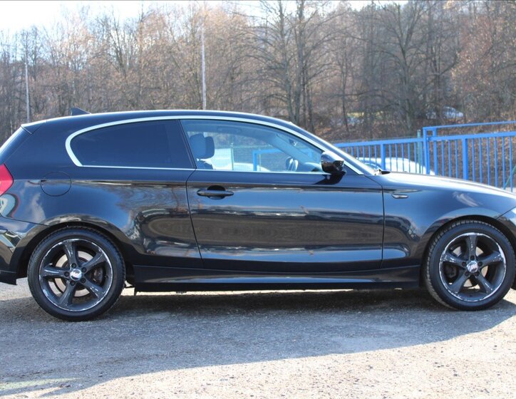 BMW Řada 1 Hatchback 2,0 l 105 kw