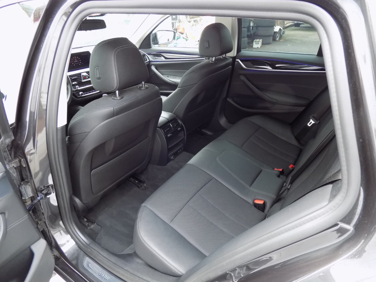 BMW Řada 5 Kombi 3,0 l 195 kw