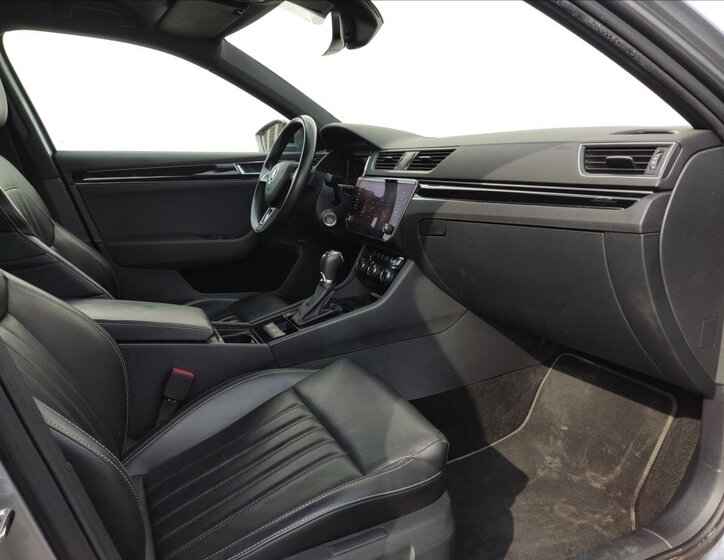 Škoda Superb Kombi 2,0 l 140 kw